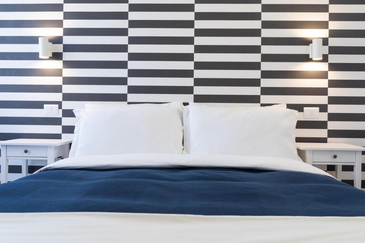 Boutique Rooms Carbonazzi 17 Cagliari Exterior foto